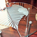 Пескоструйное изображение на столешнице 
(с обратной стороны)